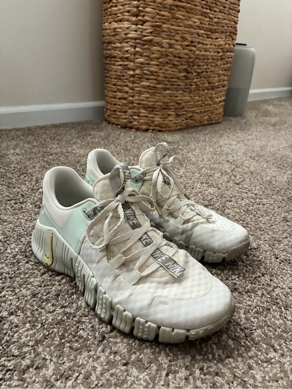Nike Women’s White Metcon Athletic Sneakers